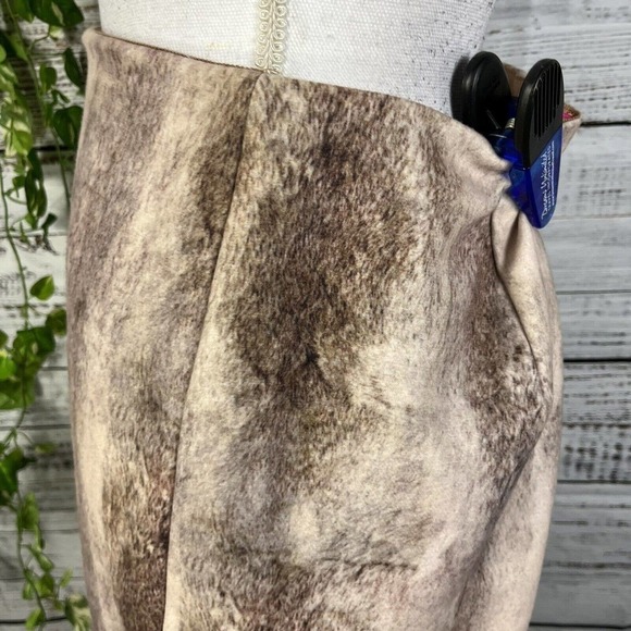 Catherine Skirt size 6 Brown Tan Faux Fur Pencil Knee Casual Career College Club - Picture 6 of 9